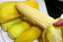 Luộc ngô muốn ngọt thơm đừng vứt thứ này, nước luộc cũng đầy chất bổ
