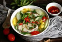 Nấu canh cá nước nóng vẫn tanh: Đầu bếp làm 1 việc nước ngọt, hết tanh ngay