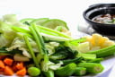 Luộc rau củ nước sôi hay nước lạnh: Cách luộc rau củ đúng không mất dinh dưỡng