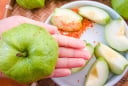 3 người này ăn ổi rất tốt cho cơ thể