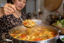 Cách nấu riêu cua đóng thành từng tảng vàng ươm