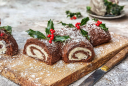 Cách làm bánh khúc cây cực dễ tại nhà để đón Giáng sinh an lành, trẻ nhỏ mê tít vì mềm ngon thơm