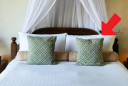 Khách sạn, nhà nghỉ luôn đặt 4 chiếc gối trên giường: Không biết dùng quá phí