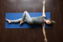 5 động tác yoga rất đơn giản giúp bạn ngủ ngon hơn