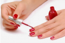 Tác hại khôn lường khi sơn móng tay thường xuyên, ai đang duy trì thói quen này nên bỏ ngay