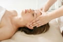 5 phương pháp giúp bạn giảm sưng phù hiệu quả và lấy lại vẻ rạng rỡ cho khuôn mặt