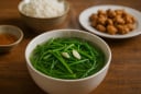 Canh rau muống: Món ăn dân dã giúp thải độc gan, bảo vệ sức khỏe cả nhà