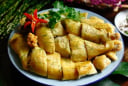 Cách luộc gà ngon, da vàng, thịt ngọt: Đừng luộc gà với nước lã nữa, thử ngay cách này!