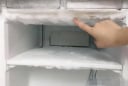 Giảm hóa đơn tiền điện bất ngờ nhờ mẹo đặt khăn giấy trong tủ lạnh – Ai cũng làm được