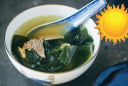 9 loại rau củ quả bổ dưỡng nhưng ăn sai cách khiến da dễ bắt nắng, càng ăn càng sạm đen