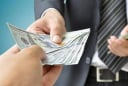 Muốn cho vay tiền không bị thiệt? Hãy hỏi ngay 3 câu này trước khi rút ví – Bí quyết khôn ngoan