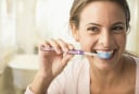 Cảnh báo thói quen đánh răng tai hại đang âm thầm huỷ hoại mà ai cũng mắc phải
