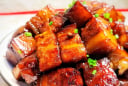 Thả thứ này vào nấu thịt kho tàu: Thịt lên màu đẹp mắt, nhanh nhừ ăn không ngán