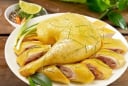 Luộc gà không cần nước dùng: bí quyết gà vàng óng, thịt ngọt, không tanh, không đỏ