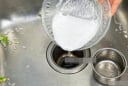 Mẹo thông tắc bồn rửa siêu nhanh - hiệu quả 100% dù cống có tắc đến mấy, lại hoàn toàn miễn phí