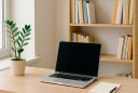 Bí quyết phong thủy văn phòng: Chỉnh góc làm việc chuẩn, thăng tiến thần tốc, tiền vào như nước