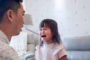Trẻ khóc không phải là xấu: 4 câu cha mẹ thông minh nên nói thay vì 'đừng khóc nữa'