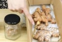 Mua gừng về đừng bỏ tủ lạnh: Làm cách này để được nửa năm không bị teo, thối