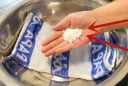 Mẹo làm sạch khăn tắm, khăn mặt bị nhớt, có mùi hôi: Ngâm trong loại nước này là mềm mại, sạch như mới