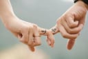 Chồng ngoại tình, vợ tuyệt đối không được mắc 3 sai lầm này – kẻo hôn nhân tan vỡ
