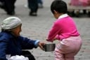 Tổ tiên nhắc nhở: Người mở miệng nói câu này, cả đời nghèo khổ, lận đận mãi không ngóc đầu lên