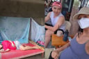 Ông xã lên tiếng khi H’Hen Niê bị chê bừa bộn khi về quê dưỡng thai