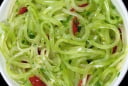 Cách làm Salad Ngó Xuân rất giòn, ngọt, mọng nước và tươi mát, rất thích hợp ăn vào thời tiết nóng bức