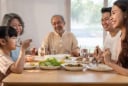 Tiêu chuẩn bà mẹ chồng lý tưởng: 4 điều vàng, nàng dâu được 2 đã may mắn cả đời