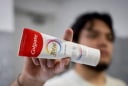 Một sản phẩm Kem đánh răng Colgate bị Thu hồi tiêu hủy ở nhiều nước Mỹ La Tinh