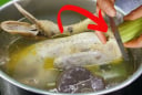 Cắt nhỏ quả này rồi thả vào nồi: Luộc vịt hết hôi, thịt mềm ngọt gấp 5 lần