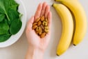 6 thực phẩm giàu biotin chị em U40 nên ăn mỗi ngày: Tóc rụng ngừng hẳn, tóc con mọc tua tủa