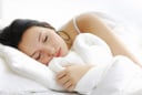 Bật mí tuyệt chiêu giúp làn da tươi tắn, căng tràn sau một giấc ngủ dài