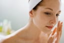 7 công dụng tuyệt vời từ cám gạo vừa trị mụn vừa nâng cấp làn da sạm đen