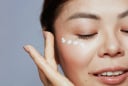 5 nhóm thực phẩm phổ biến nhất có thể khiến da xấu đi mà bạn nên hạn chế