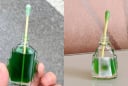 Lấy tăm bông cắm vào lọ dầu gió, nhận ngay 3 lợi ích tuyệt vời