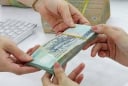 Tin vui cho công chức: Đến năm 2030, lương tối thiểu sẽ ngang bằng mức cao nhất của doanh nghiệp