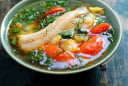 Nấu canh cá thả thứ này vào: Dù là loại cá nào cũng hết sạch mùi tanh, thơm ngon ngọt nước