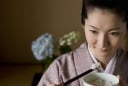 Người Nhật ăn nhiều cơm nhưng tỷ lệ mắc tiểu đường thấp nhất thế giới: Mẹo ăn cơm khiến ai cũng bất ngờ