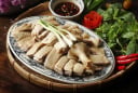 Luộc vịt cùng 2 loại quả này, thịt mềm ngọt, không hôi