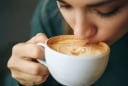 Không phải buổi sáng, đây mới là thời điểm vàng thích hợp uống cà phê vừa tốt vừa tỉnh táo