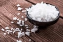 5 vị trí đặt Muối trong nhà giúp phát tài, phát lộc