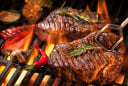 Ướp thịt bò BBQ chỉ bỏ mắm là dại: Thả thêm loại nước đặc biệt này vào, thịt mềm tan, ngon cực phẩm