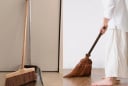 4 vị trí tuyệt đối không để chổi quét nhà kẻo tiêu tài tán lộc, không chỉ tâm linh mà rất thực tế