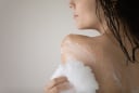 Các biện pháp giúp hạn chế da khô, ngứa rát sau khi tắm