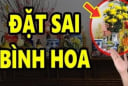 Vì sao khi thắp hương mùng 1, ngày rằm không nên đặt bình hoa bên trái?