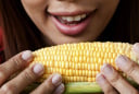 5 người nên thường xuyên ăn ngô