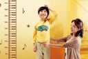 Bố mẹ thấp, con vẫn có thể cao thêm vài cm nếu làm đúng 3 điều này