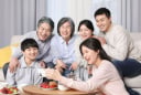 Sinh vào 6 ngày Âm lịch này: Cả đời bận rộn mưu sinh nhưng con cháu lại thành danh, hưởng phúc dài lâu