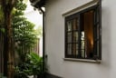  Vì sao người xưa dặn không nên mở cửa sổ sau nhà?