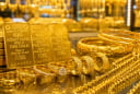 Bảng giá vàng 9999 24K 18K SJC DOJI PNJ hôm nay 10/5/2026